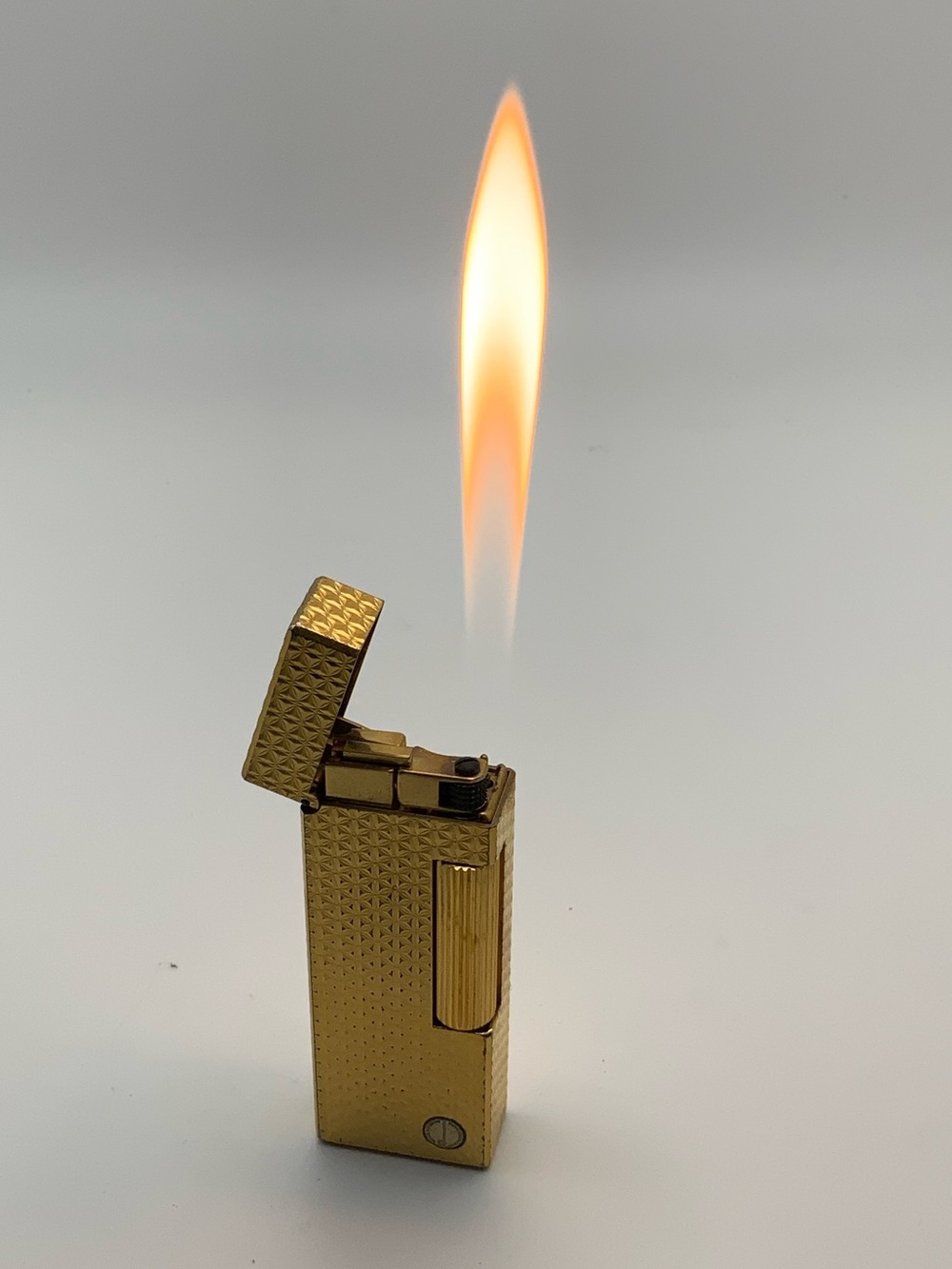 Vintage Dunhill Rollagas Lighter 18k Goldplate with Basketweave Texture